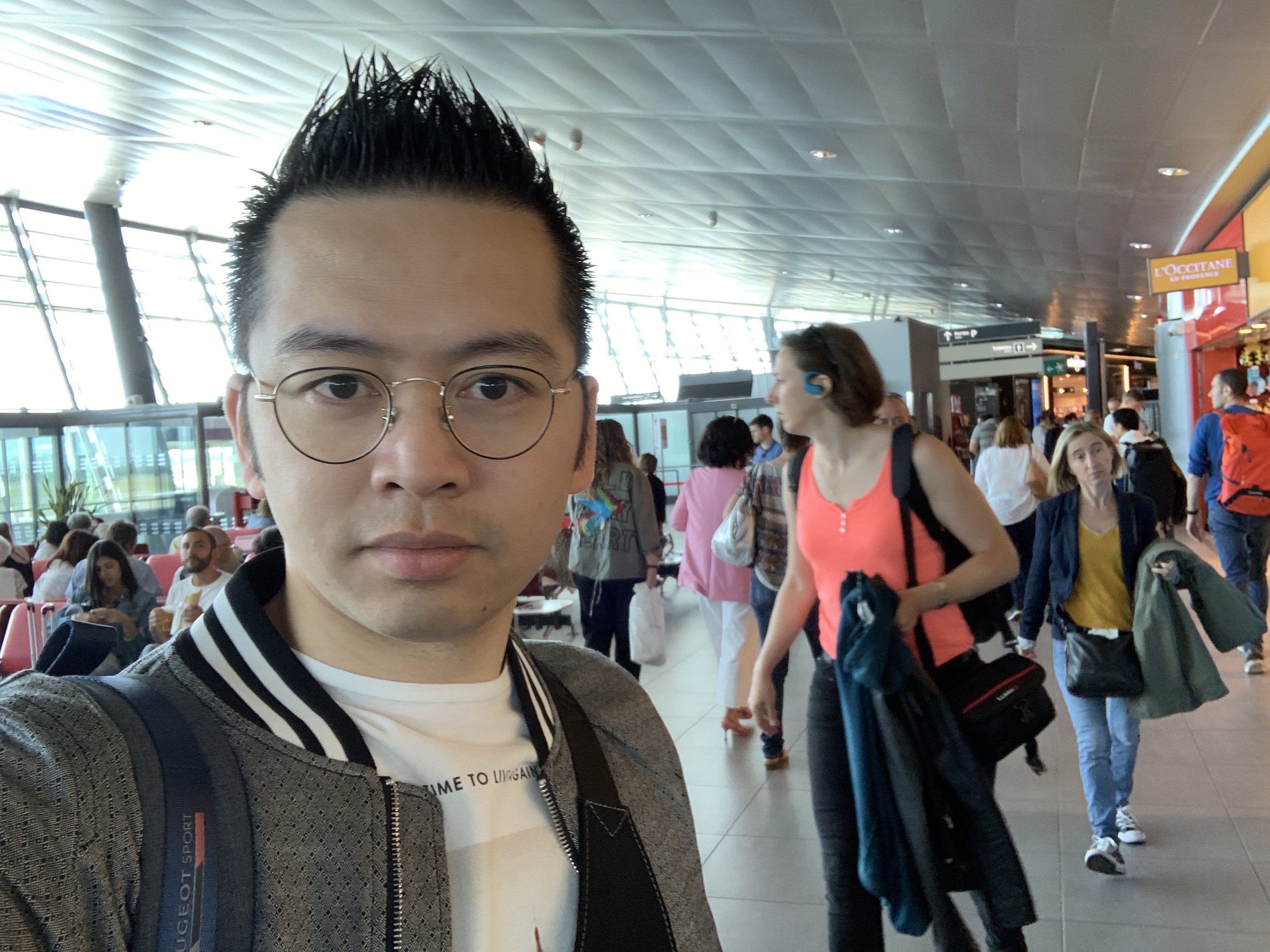David-Minh TRA à l'aéroport